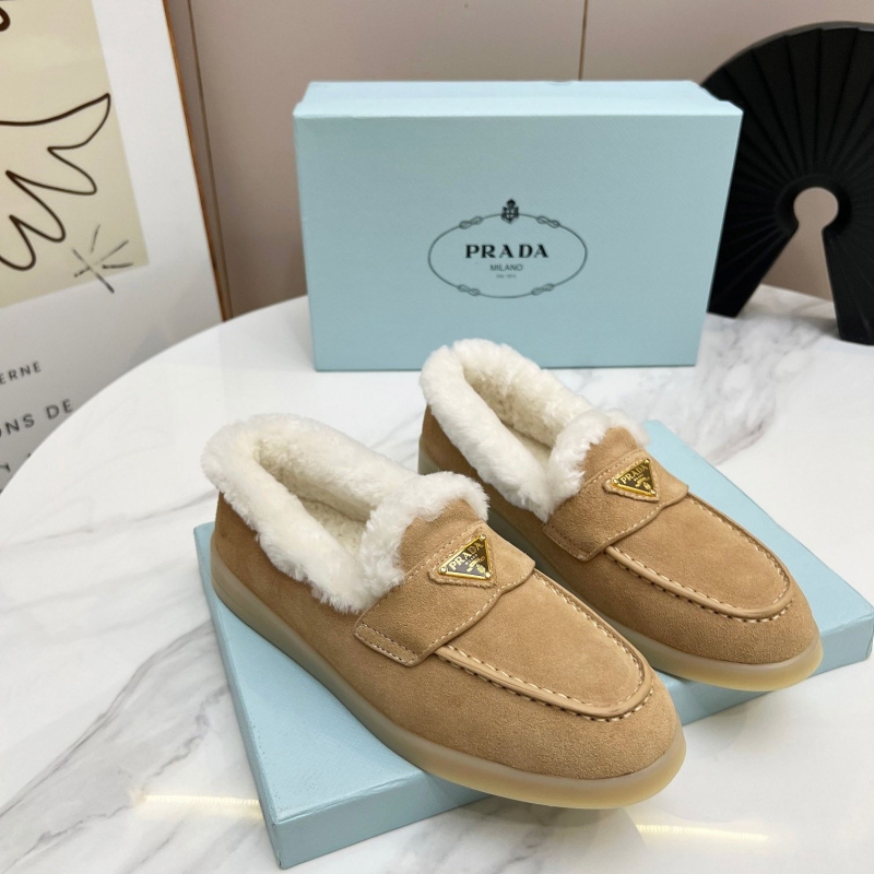 Pra*a casual shoes